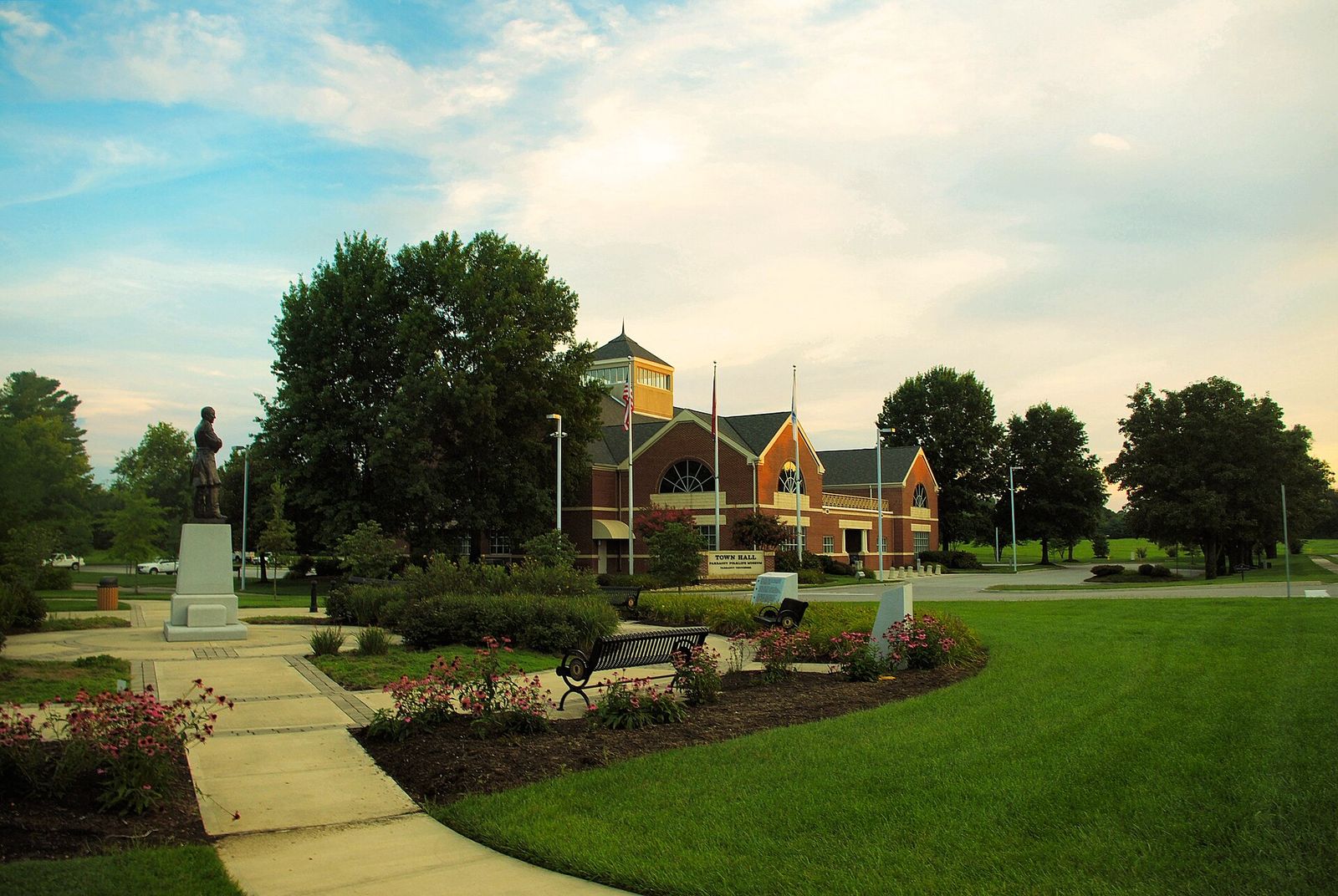 Farragut Town Hall, home of the Farragut Folklife Museum, seen across landscaped grounds